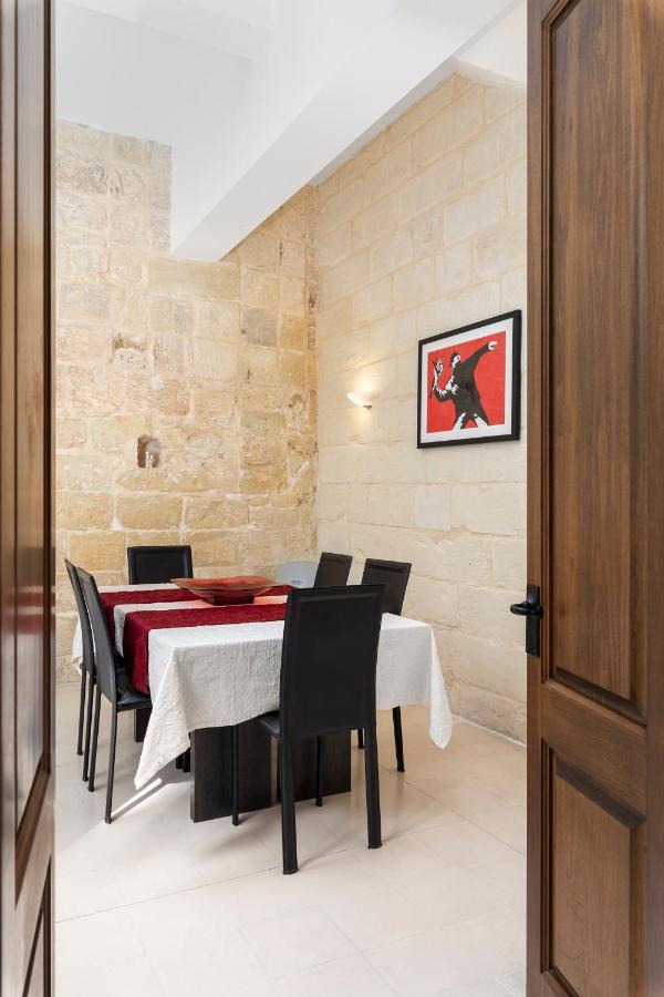 Traditional & Modern Maltese Townhouse - Rooftop Terrace And Sea Views, Close To Birgu Waterfront Cospicua Kültér fotó