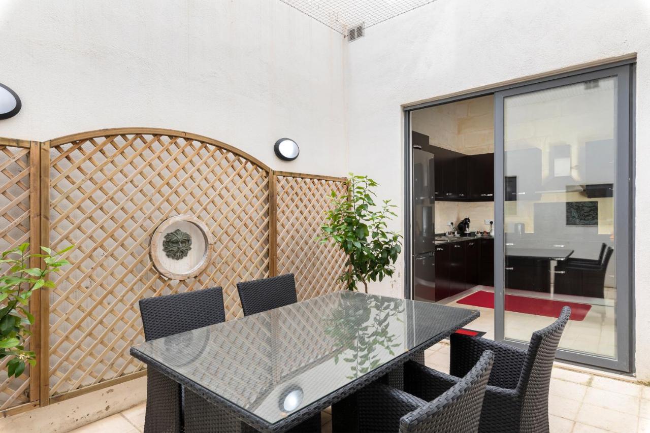 Traditional & Modern Maltese Townhouse - Rooftop Terrace And Sea Views, Close To Birgu Waterfront Cospicua Kültér fotó