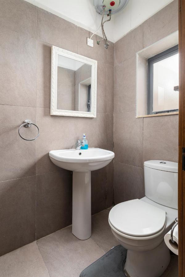 Traditional & Modern Maltese Townhouse - Rooftop Terrace And Sea Views, Close To Birgu Waterfront Cospicua Kültér fotó