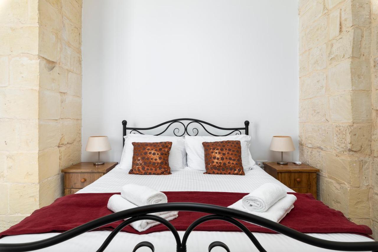 Traditional & Modern Maltese Townhouse - Rooftop Terrace And Sea Views, Close To Birgu Waterfront Cospicua Kültér fotó
