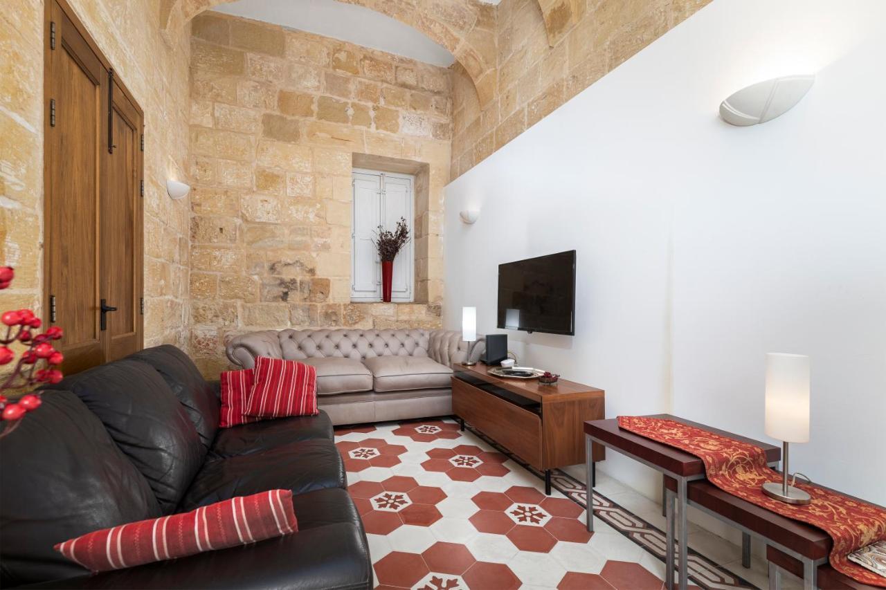 Traditional & Modern Maltese Townhouse - Rooftop Terrace And Sea Views, Close To Birgu Waterfront Cospicua Kültér fotó