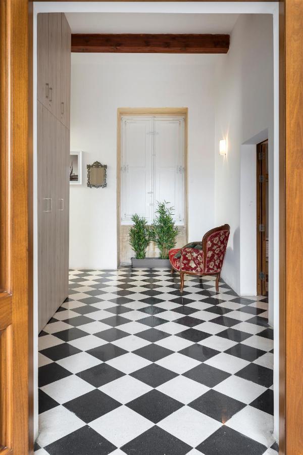 Traditional & Modern Maltese Townhouse - Rooftop Terrace And Sea Views, Close To Birgu Waterfront Cospicua Kültér fotó