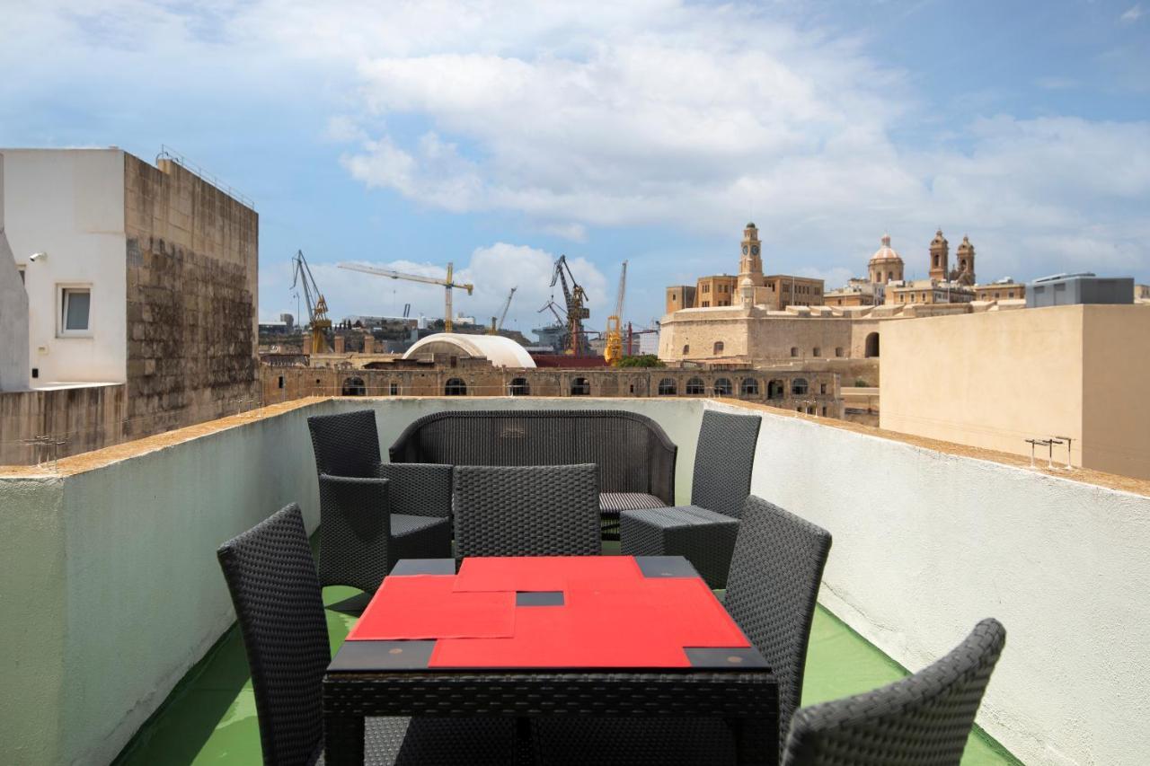 Traditional & Modern Maltese Townhouse - Rooftop Terrace And Sea Views, Close To Birgu Waterfront Cospicua Kültér fotó